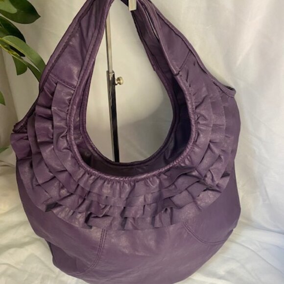 Purple Hobo Bag with ruffles and double handles - Picture 1 of 8